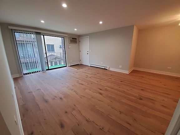 2nd image of 7204 W Wrightwood Ave APT 2S