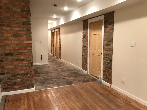 9616 S Exchange Ave, Chicago, IL