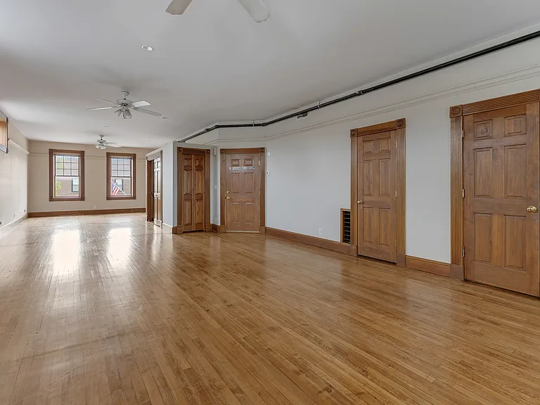 222 W Main St #A — Photo 9