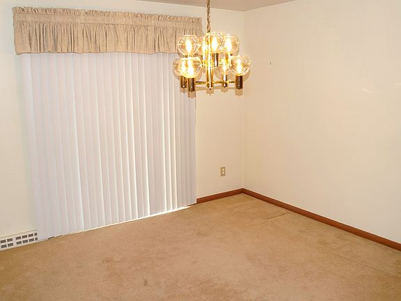 Formal Dining