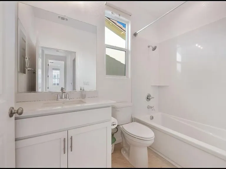 4317 Lace Fern St — Photo 10