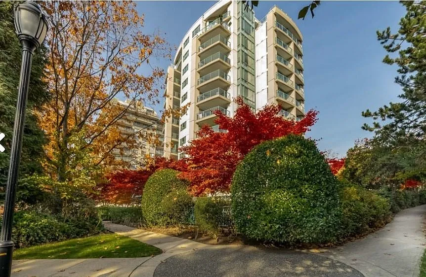 1 bed, 866 sqft, $2,872 — Photo 1