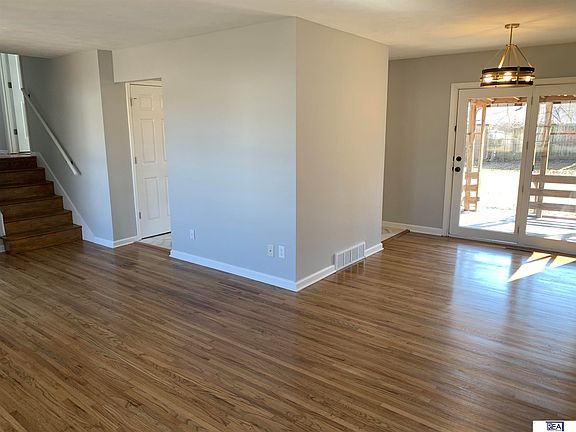 5th image of 12421 Seldin Dr