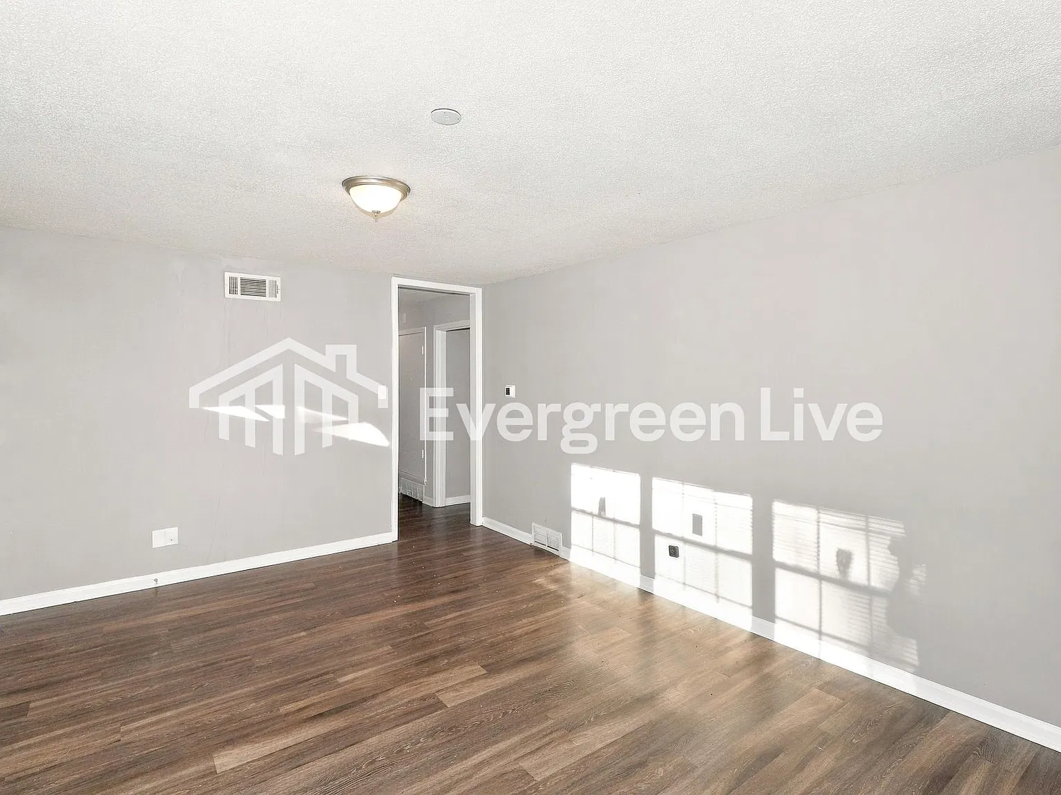 3 bed, 3.0 bath, 1286 sqft, $1,195 — Photo 4