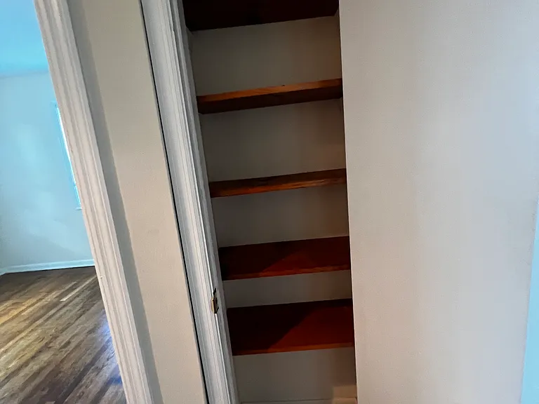 1311 Wallace St #C — Photo 8