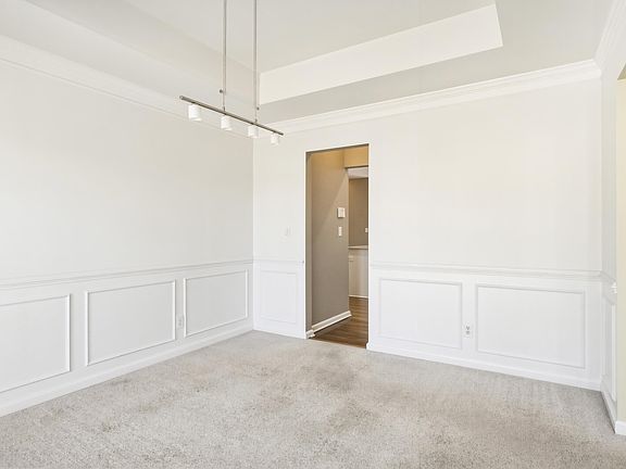 4th image of 10 Bentley Way