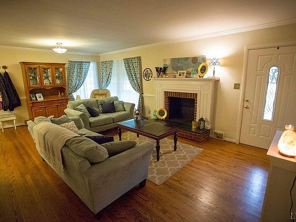 4th image of 1414 Nelson Dr