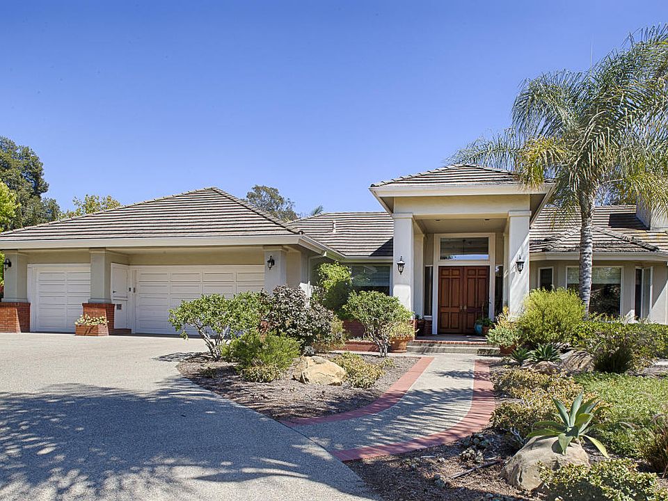 1st image of 5210 Paseo Cameo