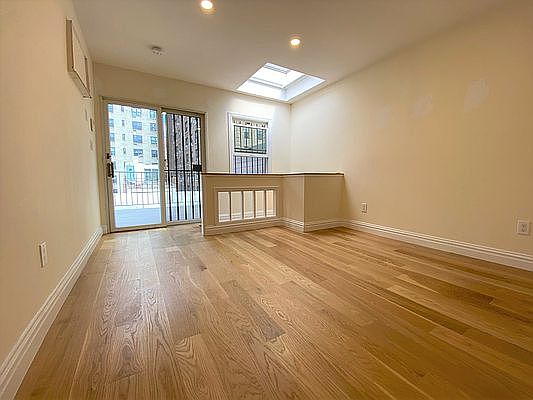 5th image of 248 W 102nd St #5AA