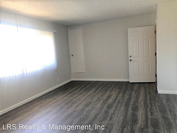 3rd image of 911 S Rosewood Ave #3