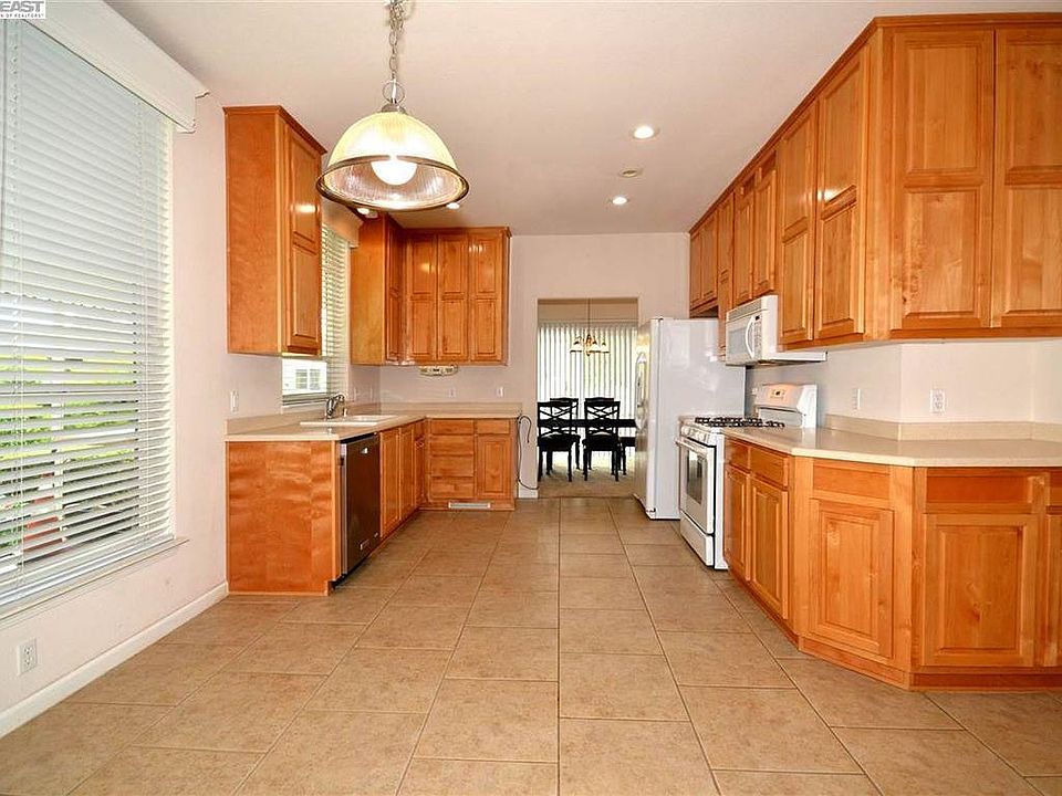 1st image of 3263 Vineyard Ave #6666