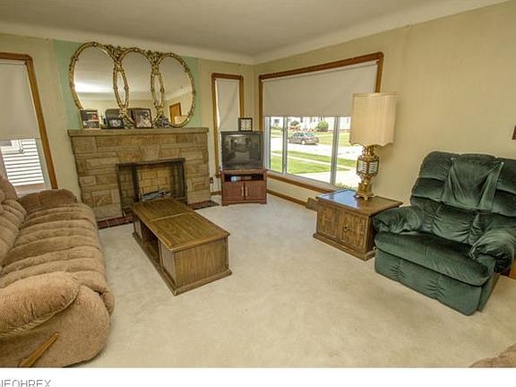 3rd image of 3001 Liggett Dr