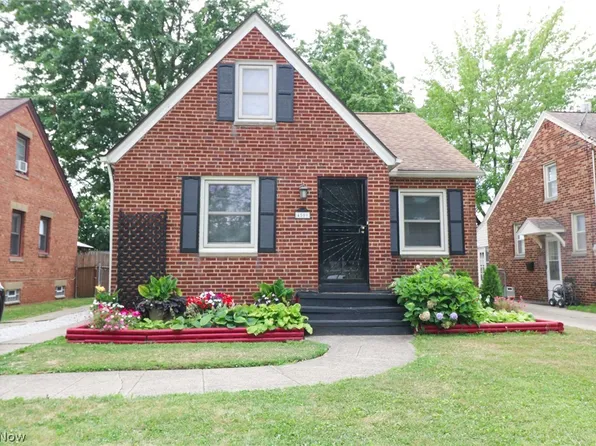 4509 Biddulph Ave, Cleveland, OH 44144