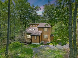 245 Big Bass Dr, Gouldsboro, PA 18424