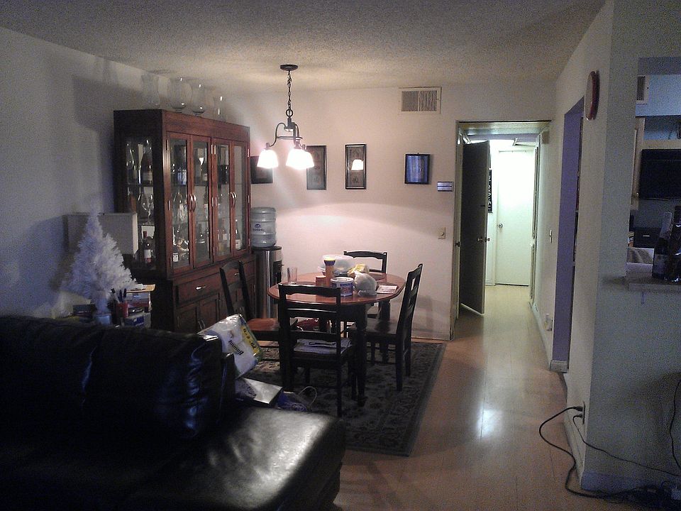 2nd image of 8221 Langdon Ave Unit 110