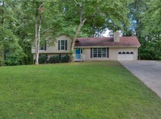 66 Park Ave E, Dallas, GA 30157