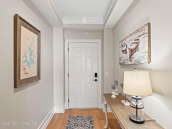 5th image of 44 Stoneview Summit Ct