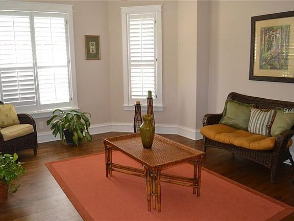 5th image of 3611 S Waverly Pl