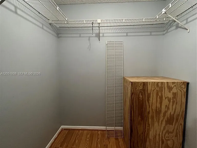 2740 Forest Hills Blvd #202 — Photo 17