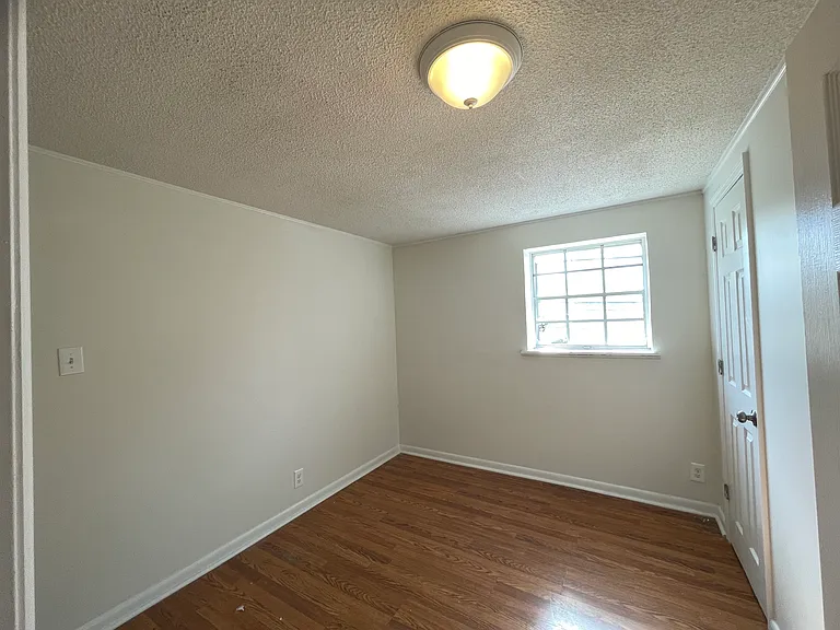 600 Eastbrook Dr NW — Photo 12