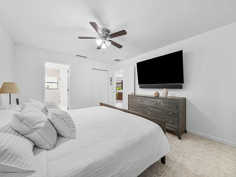 1252 Raintree Ln — Photo 20