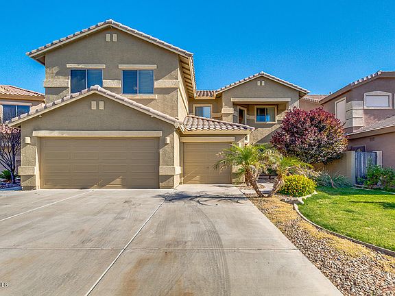 2nd image of 44327 W Windrose Dr