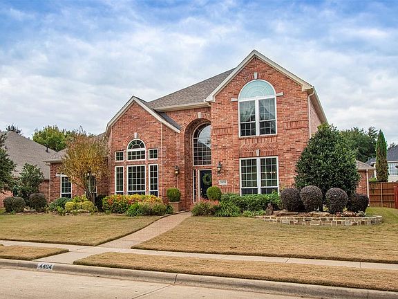 2nd image of 4404 Oak Knoll Dr