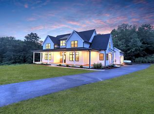 18 Morning Glory Dr, Orange, CT 06477