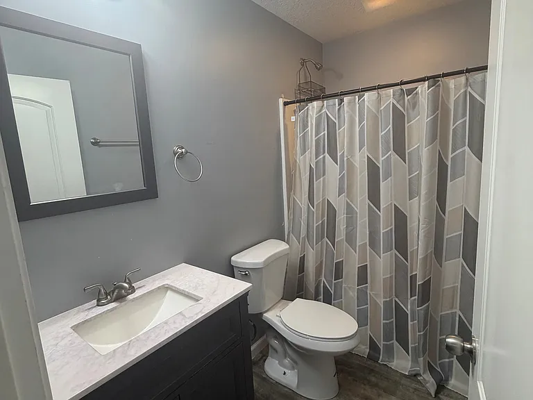 918 W Michigan St — Photo 2
