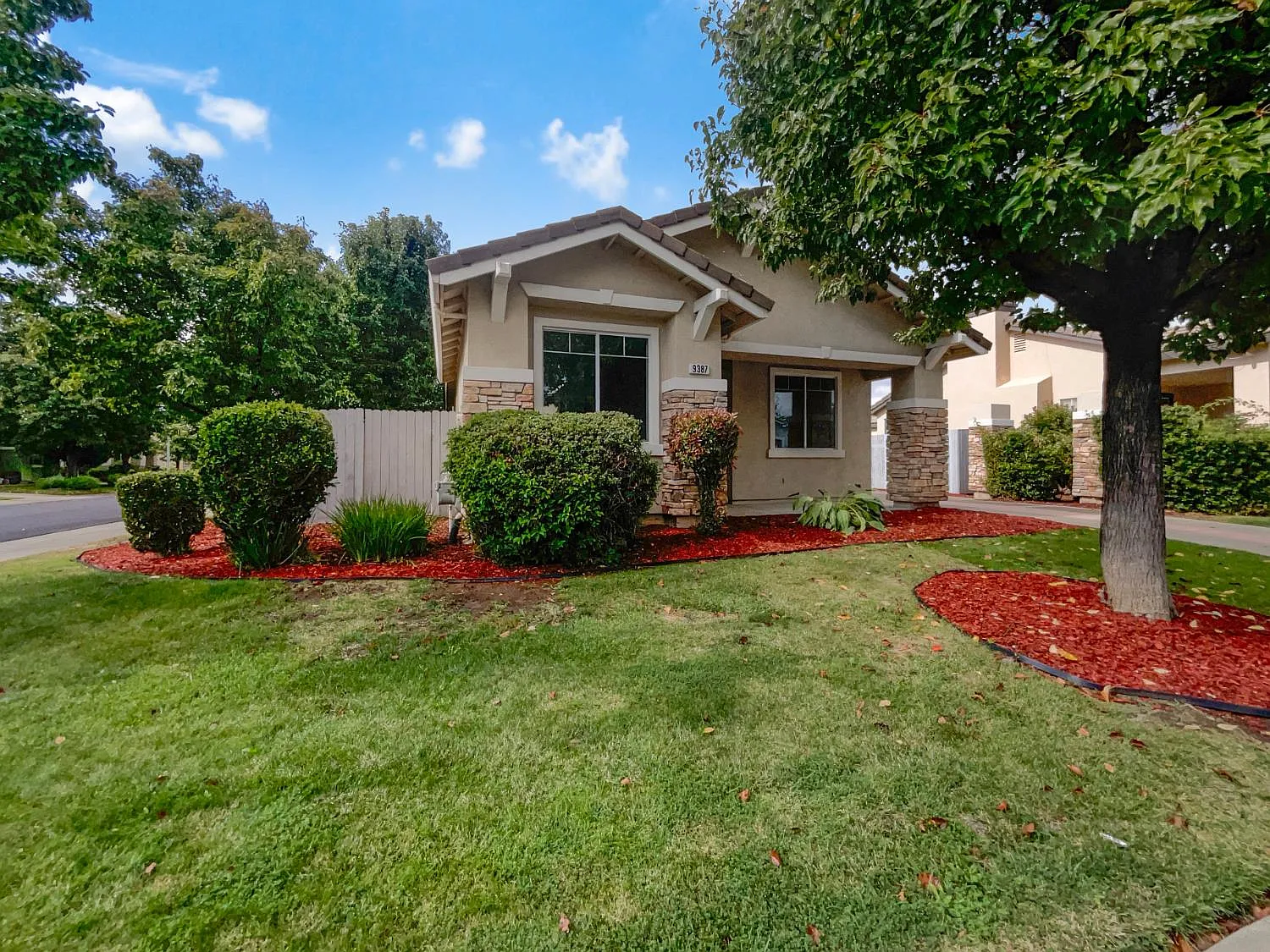 9387 Bennoel Way photo 1