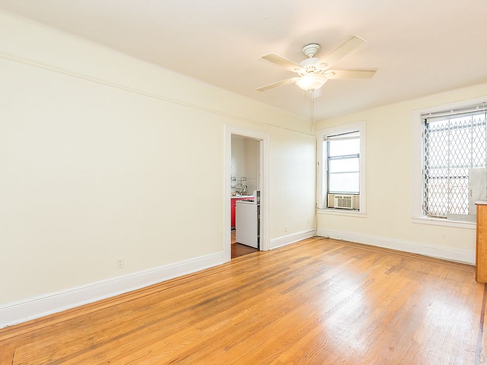 1st image of 32-20 Broadway #4A