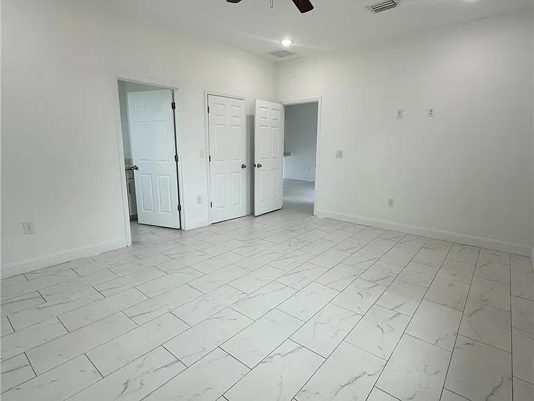 5134 Bristo St — Photo 12