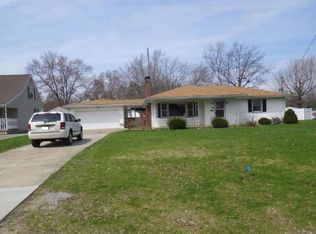 64 Westview Ave, Hubbard, OH 44425