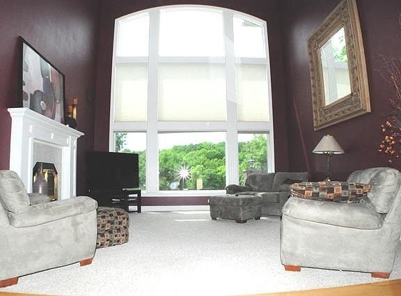 4th image of 21518 262nd St