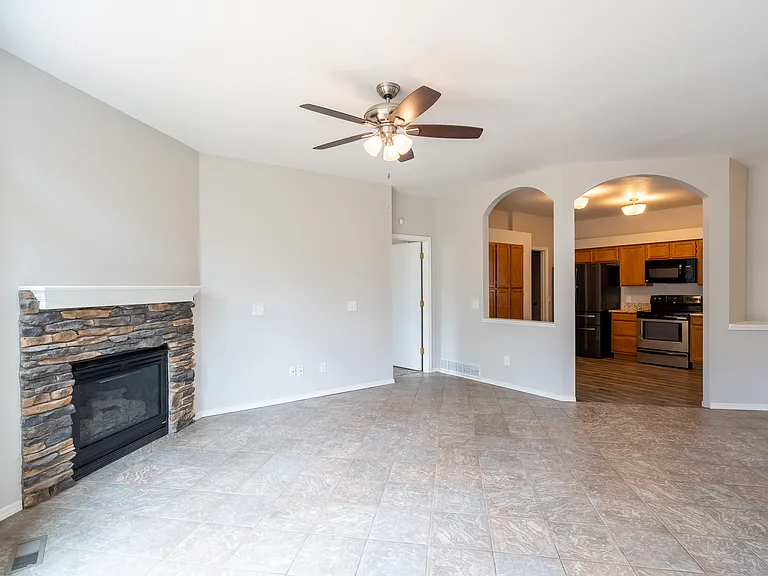 6431 Gemfield Dr — Photo 7