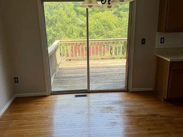 367 Doral Ct — Photo 2