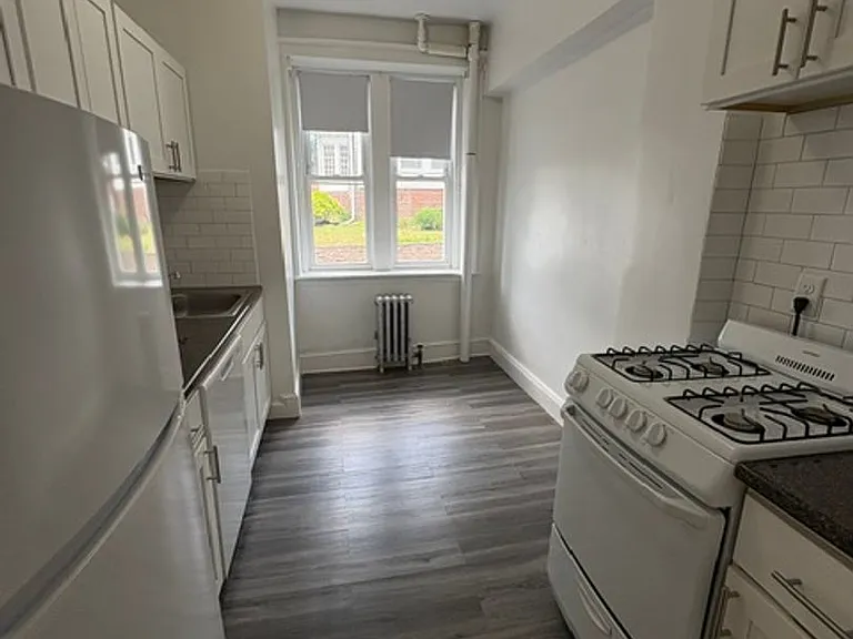 1800 Commonwealth Ave #2 — Photo 9