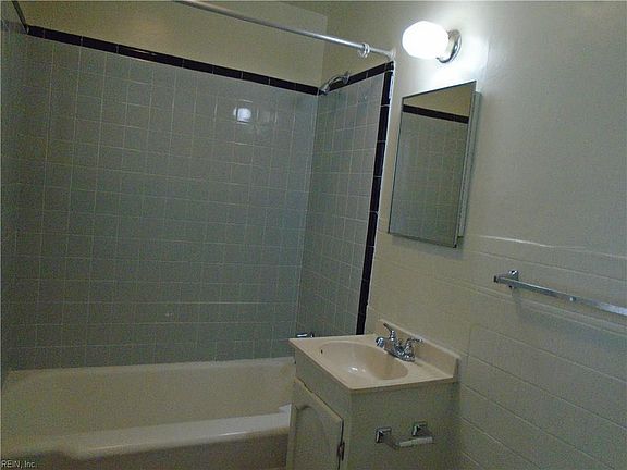 5th image of 5210 Revere Dr