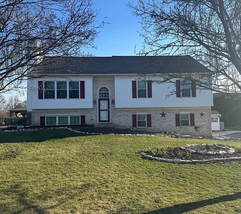 1st image of 26 Rye Ln