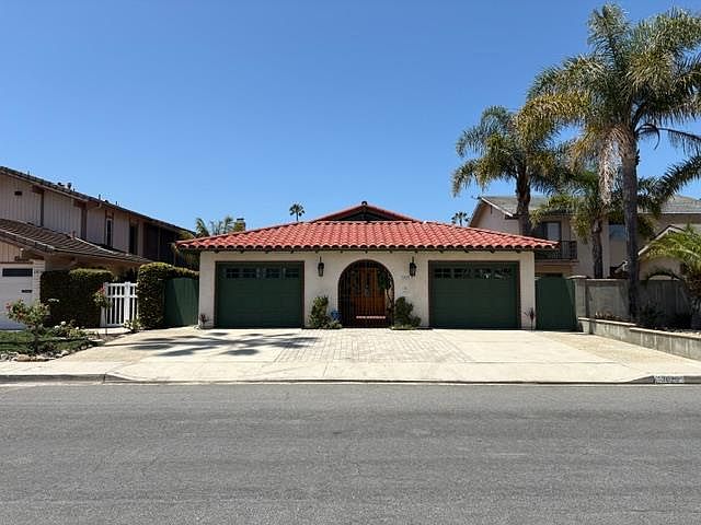 1st image of 3029 Seaview Ave