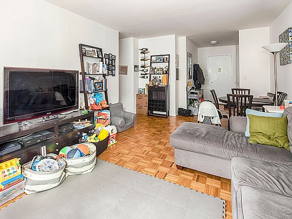 3rd image of 171 E 84th St APT 7A