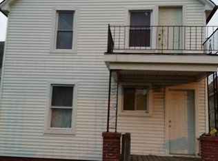 2940 Roosevelt St, Hamtramck, MI 48212