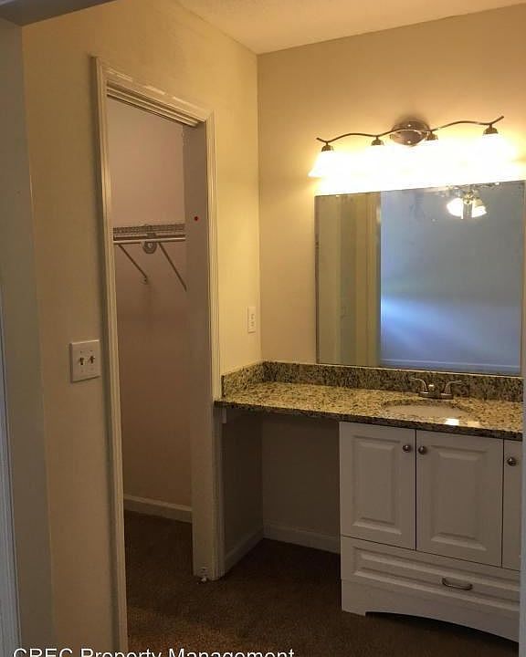 1st image of 107 Sandlewood Dr
