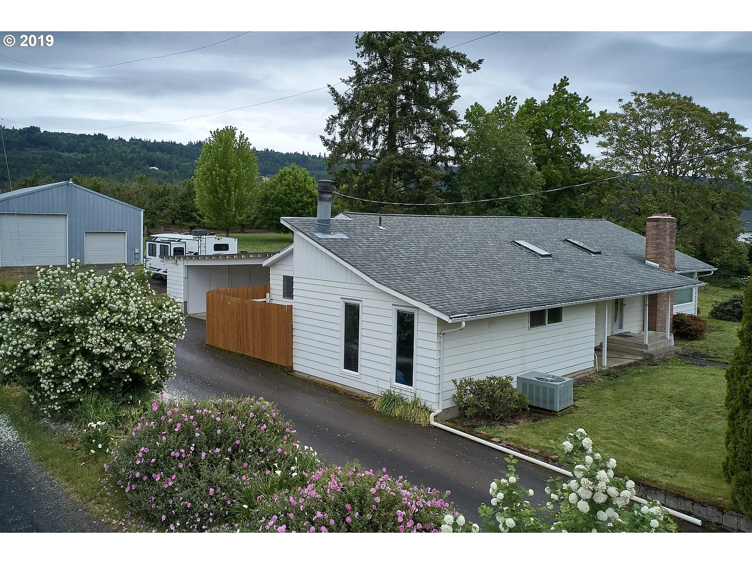 23775 NE North Valley Rd photo 1