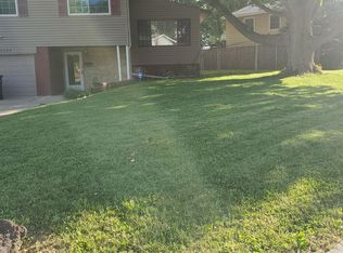 6024 N 68th St, Omaha, NE 68104