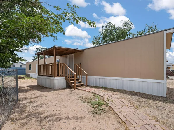 714 City View Dr SW, Albuquerque, NM 87105