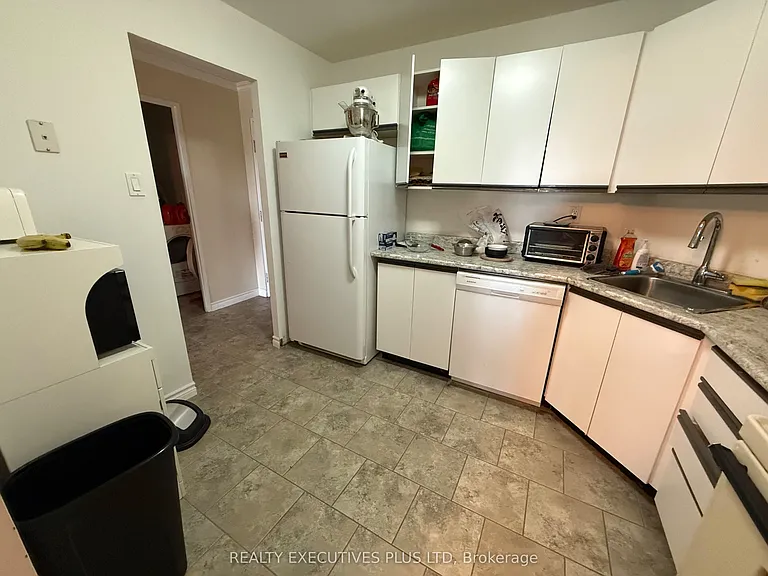 858 Commissioners Rd E #806 — Photo 25
