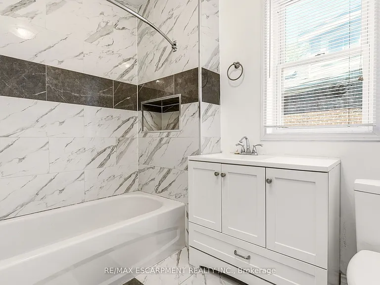 48 Glendale Ave S — Photo 20