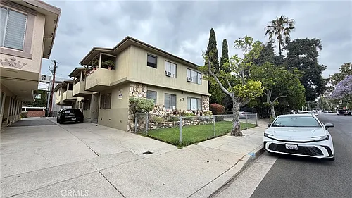 919 N Orange Grove Ave #6 Photo 1