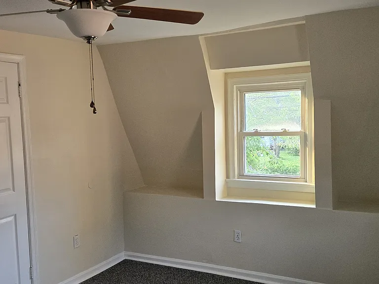 732 Thayer Ave — Photo 17